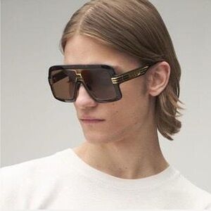 Gucci Black and Gold oversized men’s Sunglasses
